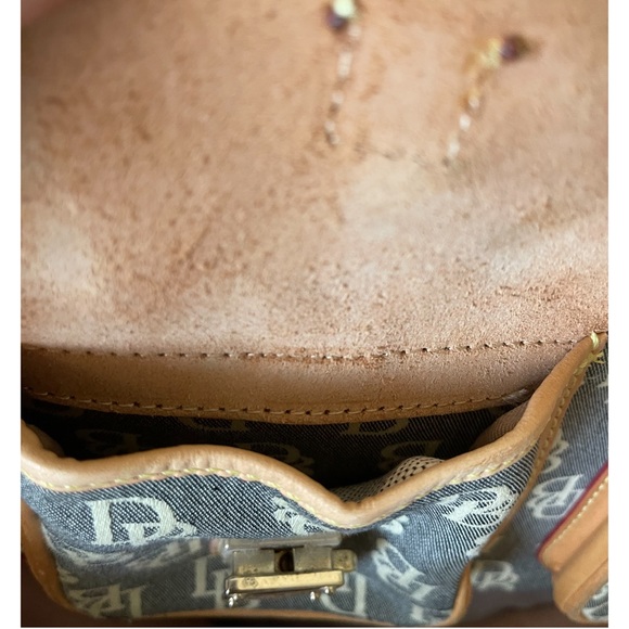 dooney &burke purse - Picture 7 of 8